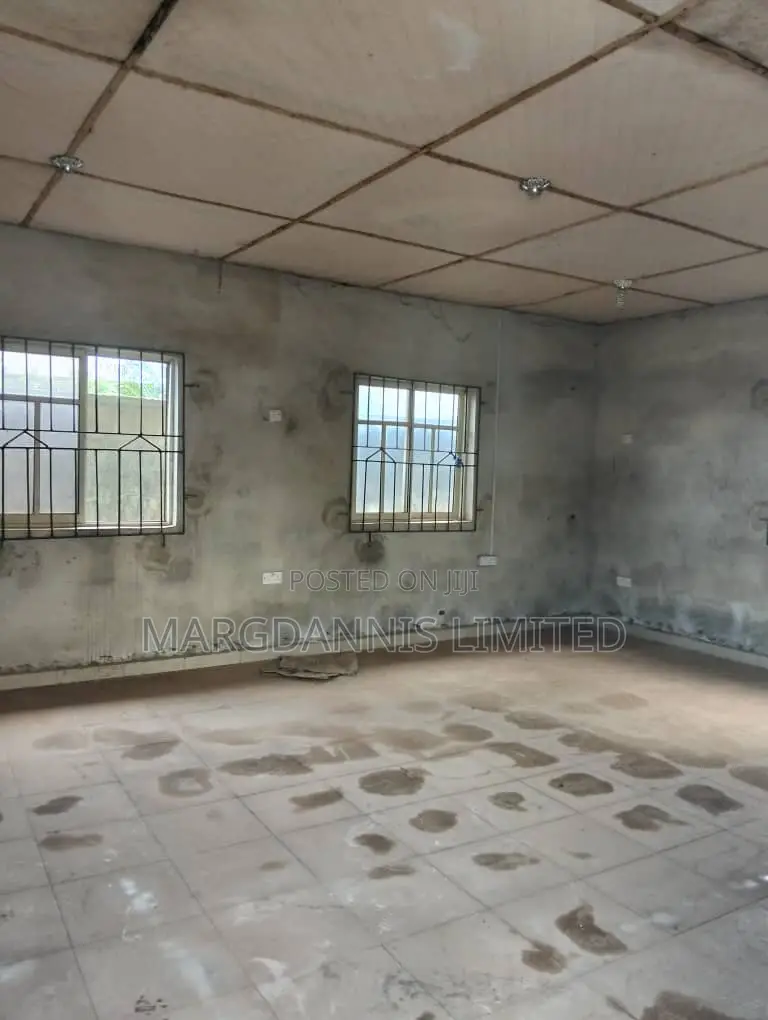 5bdrm Bungalow in Adama Via Aleke, Adamo for sale in Adamo