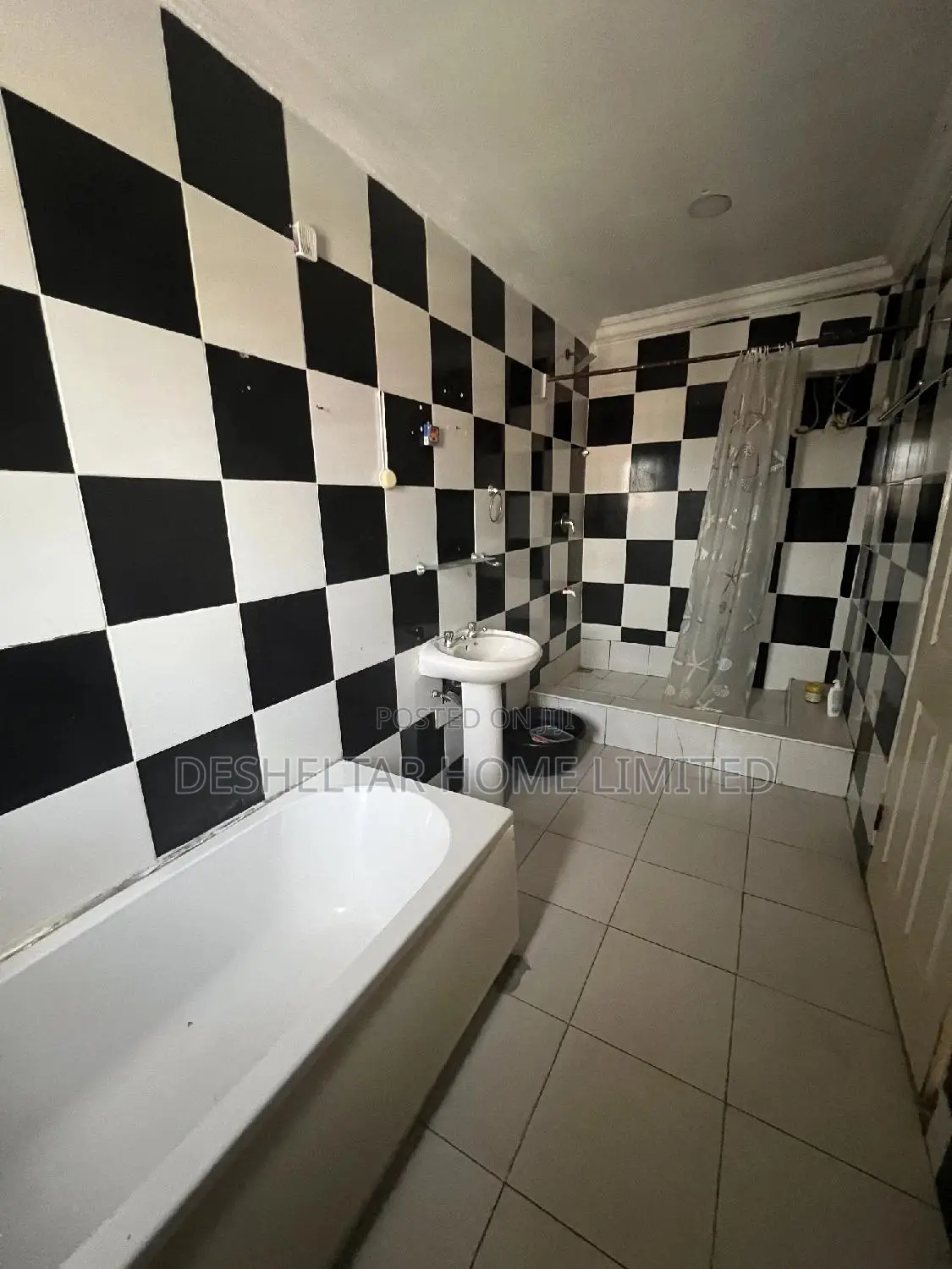 3bdrm Shared Apartment in Tpdc Building, Chevron for rent in Chevron