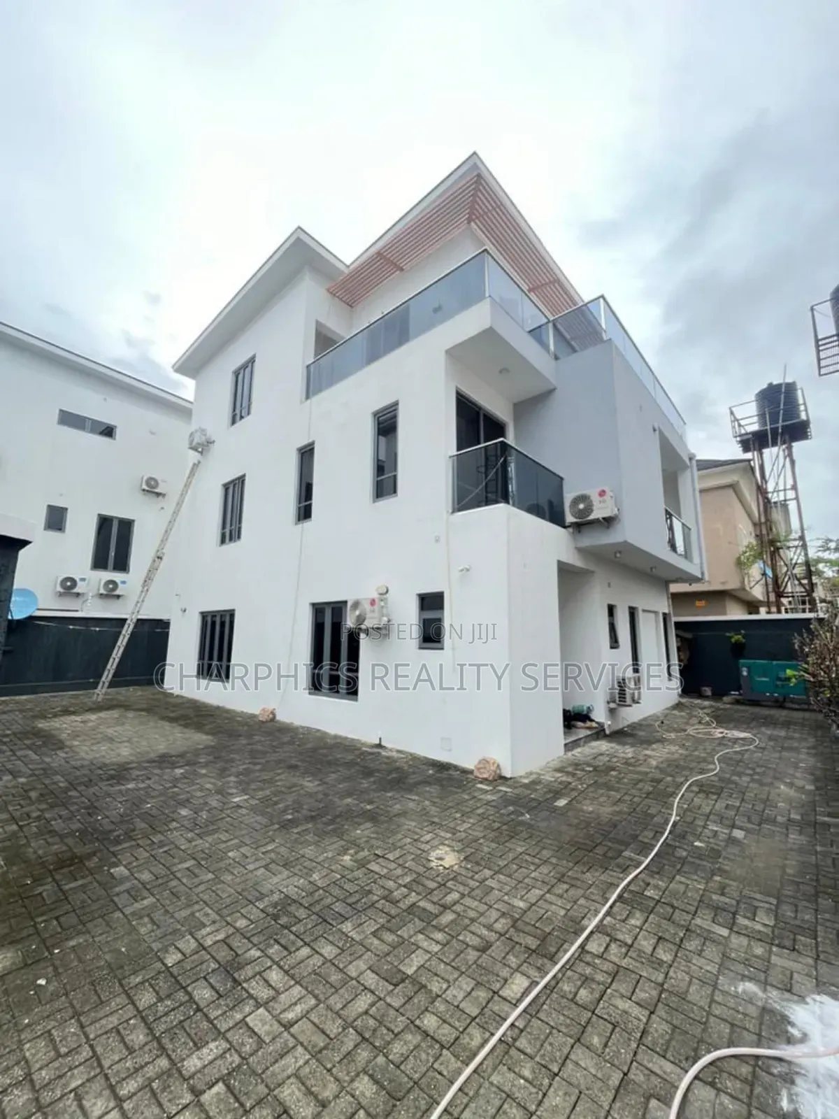 Furnished 4bdrm Duplex in Lekki Phase 1 for rent in Lekki Phase 1