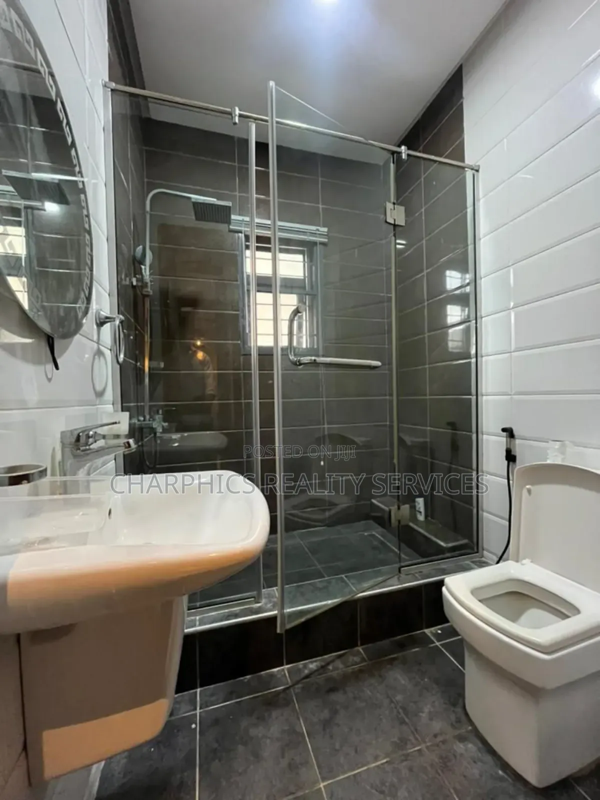 Furnished 4bdrm Duplex in Lekki Phase 1 for rent in Lekki Phase 1