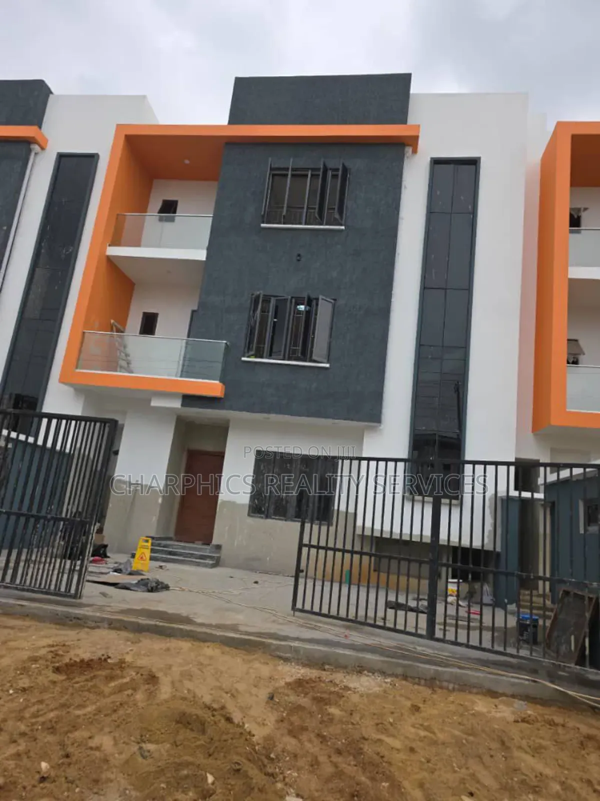 4bdrm Duplex in Ogudu GRA for sale in Ogudu GRA