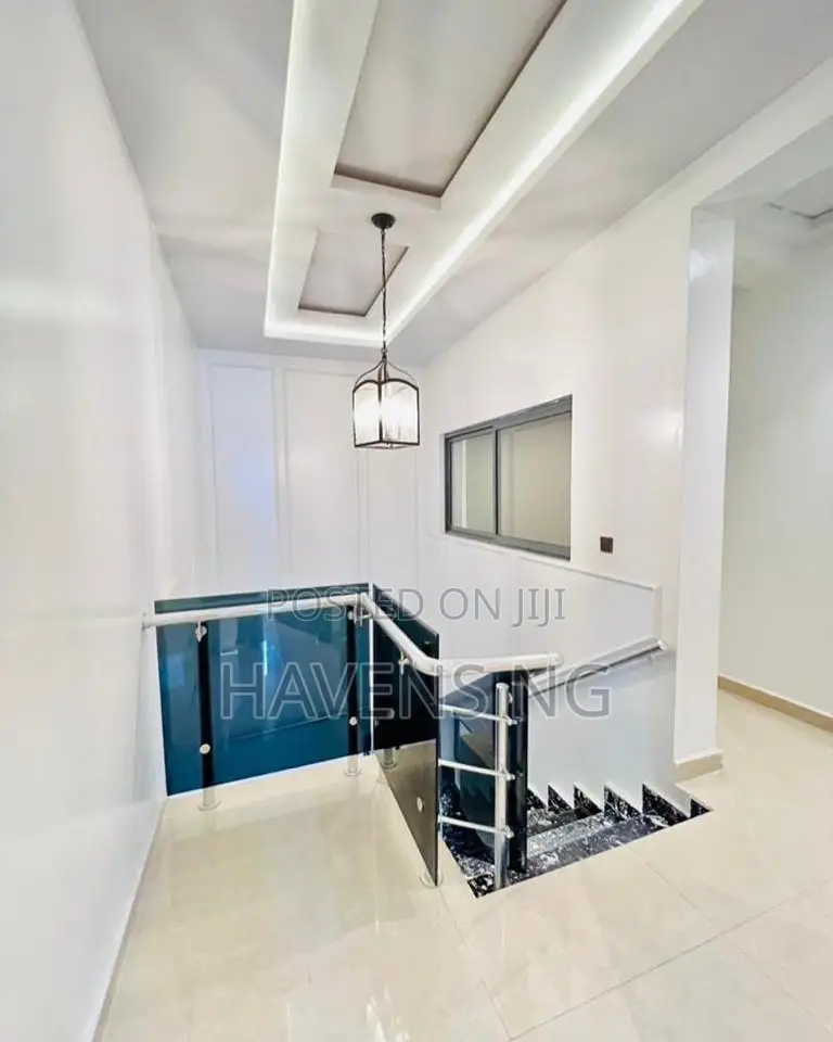 Beautiful 4-Bedroom Duplex With Pool Snooker Board in Lekki Phase 1