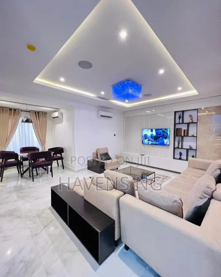 Beautiful 4-Bedroom Duplex With Pool Snooker Board in Lekki Phase 1