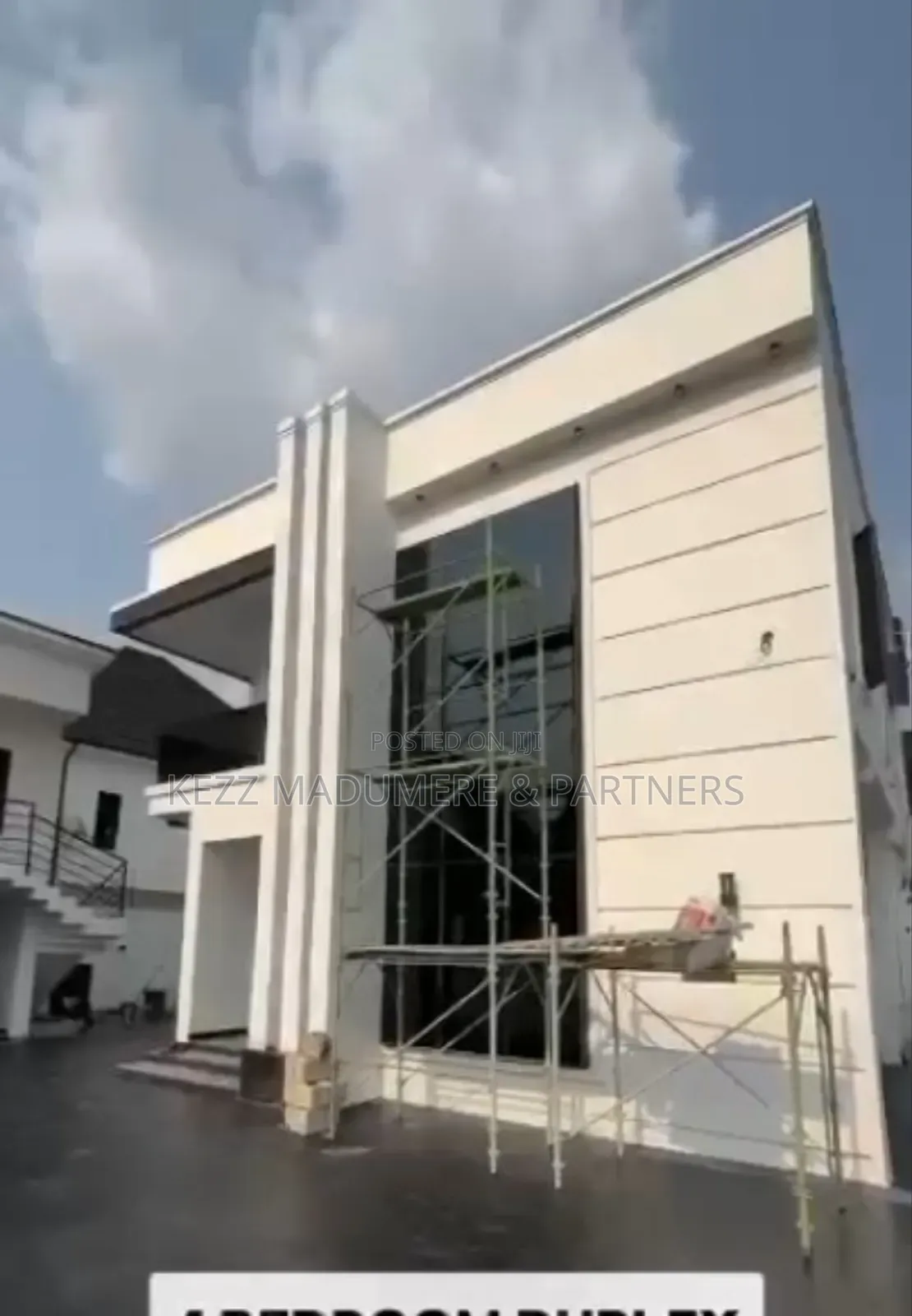 4bdrm Duplex in Off Dr Peter Odili for sale in Port-Harcourt