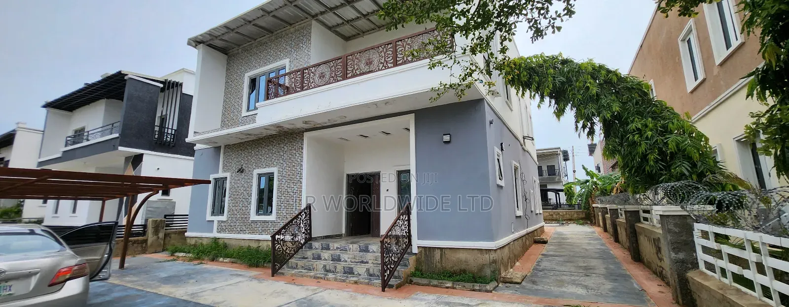 4bdrm Duplex in Lugbe District for sale in Lugbe District