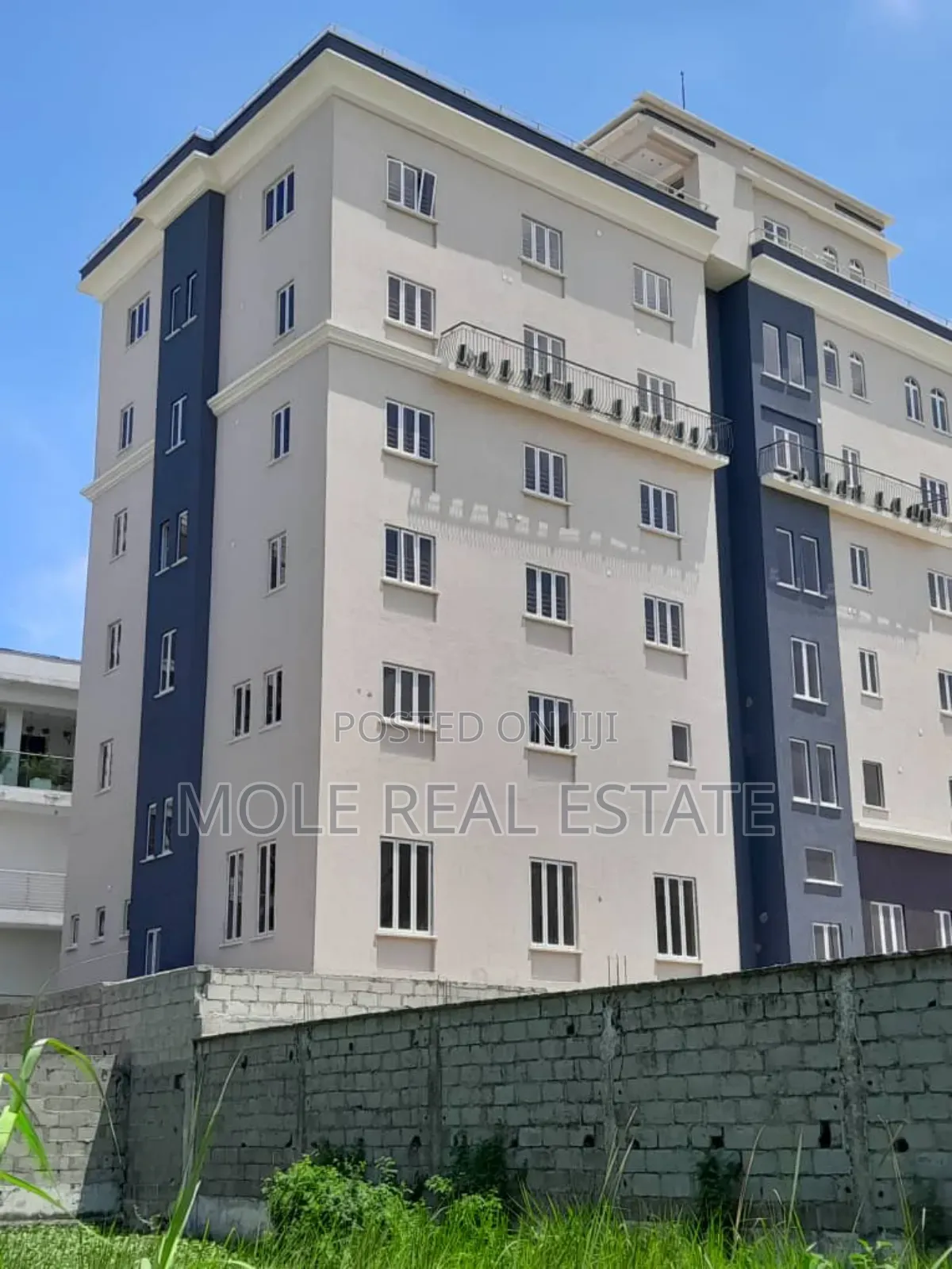 Luxery Deluxe 47 Rooms Hotel Ikoyi Lagos in Ikoyi