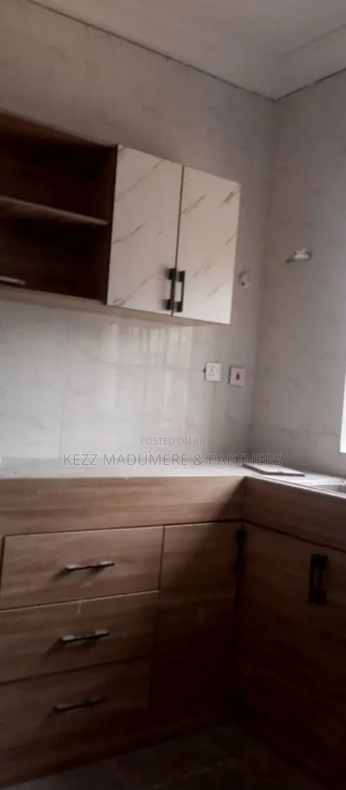 2bdrm Block of Flats in Off Apu Road,, Port-Harcourt for rent in Port-Harcourt
