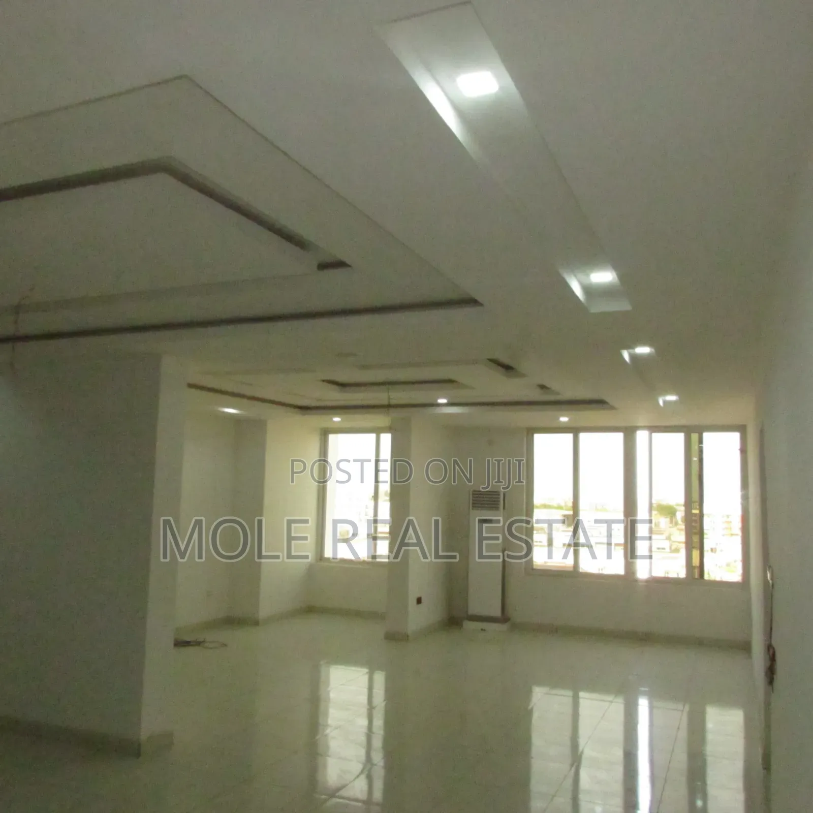 Furnished 4bdrm Block of Flats in Chisco, Victoria Island for sale in Victoria Island
