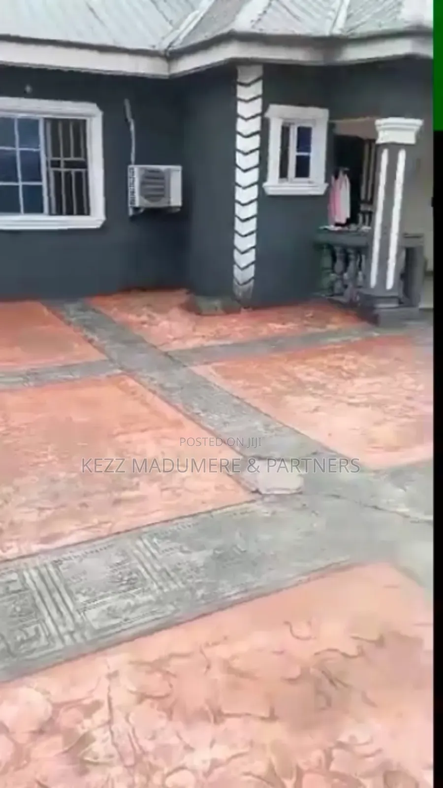 3bdrm Bungalow in Rumuehinwo Estate for sale in Port-Harcourt