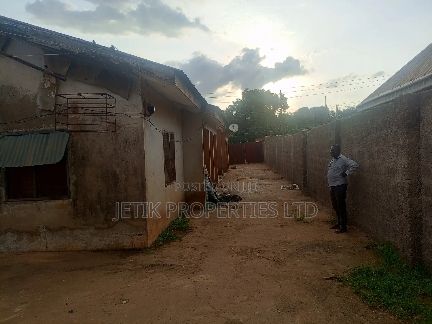 3bdrm Block of Flats in Halliday Hotels, Makurdi for sale in Makurdi