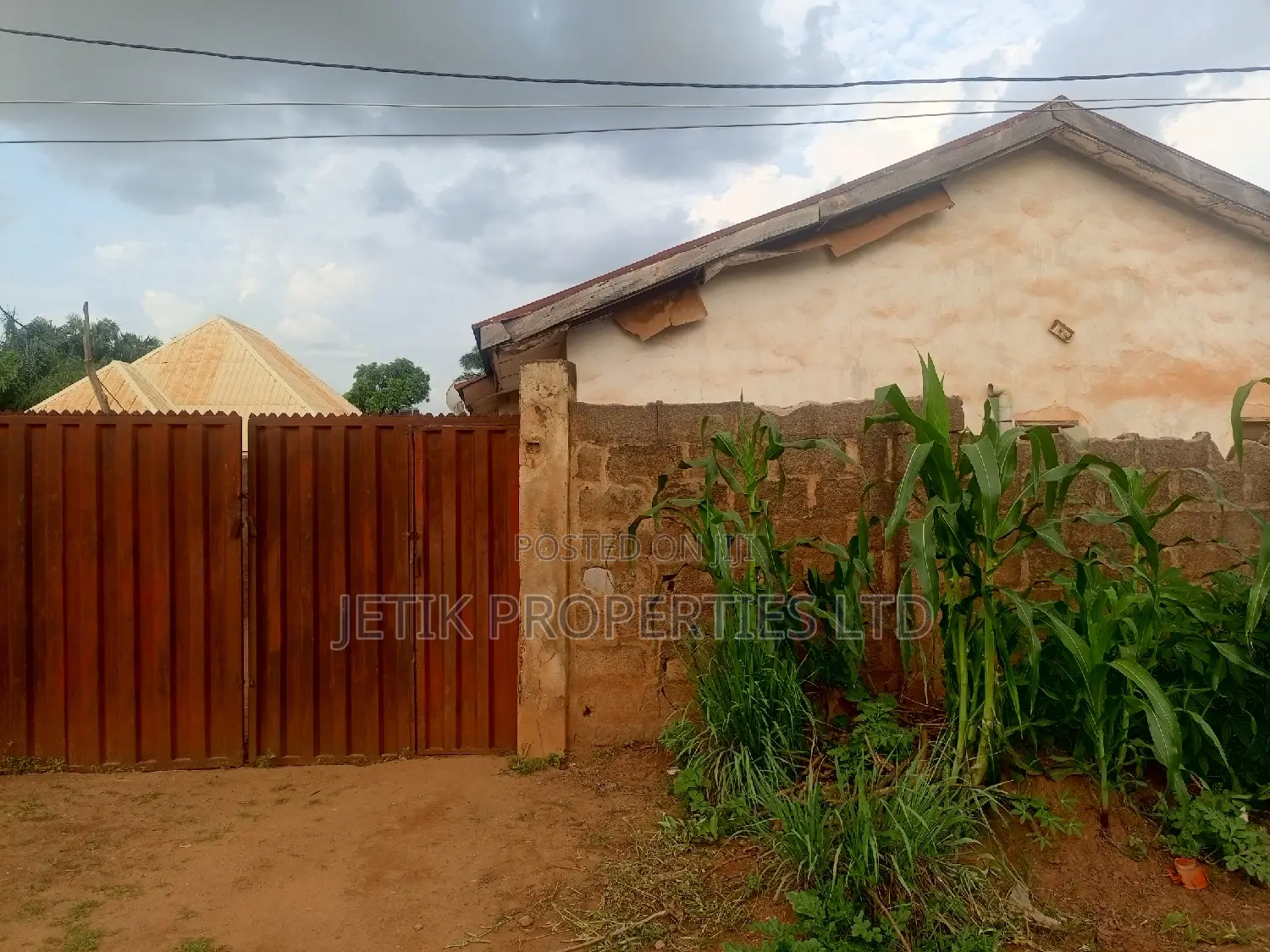 3bdrm Block of Flats in Halliday Hotels, Makurdi for sale in Makurdi