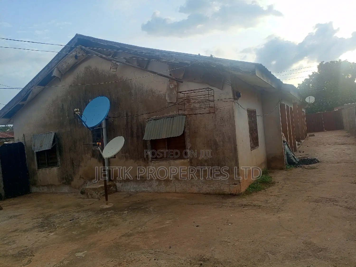3bdrm Block of Flats in Halliday Hotels, Makurdi for sale in Makurdi