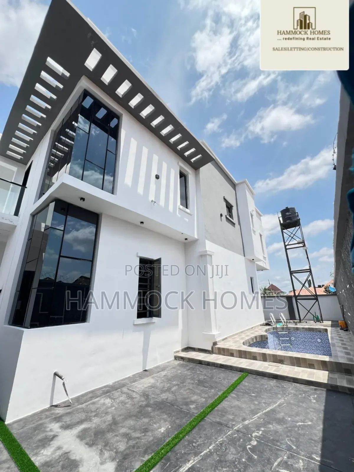 5bdrm Duplex in Oluyole Estate for sale in Oluyole Estate