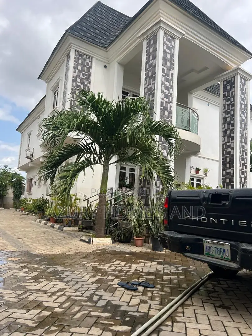 4bdrm Duplex in Abacha Road Estate, Mararaba for sale in Mararaba