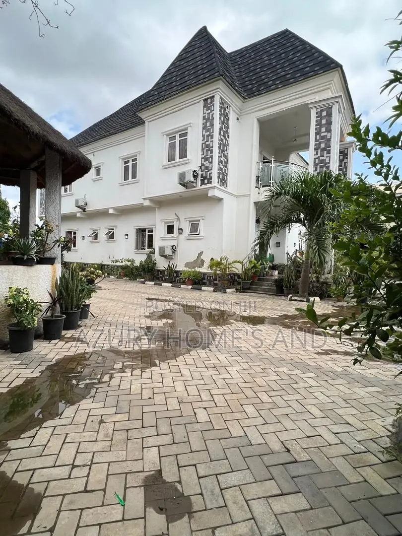 4bdrm Duplex in Abacha Road Estate, Mararaba for sale in Mararaba