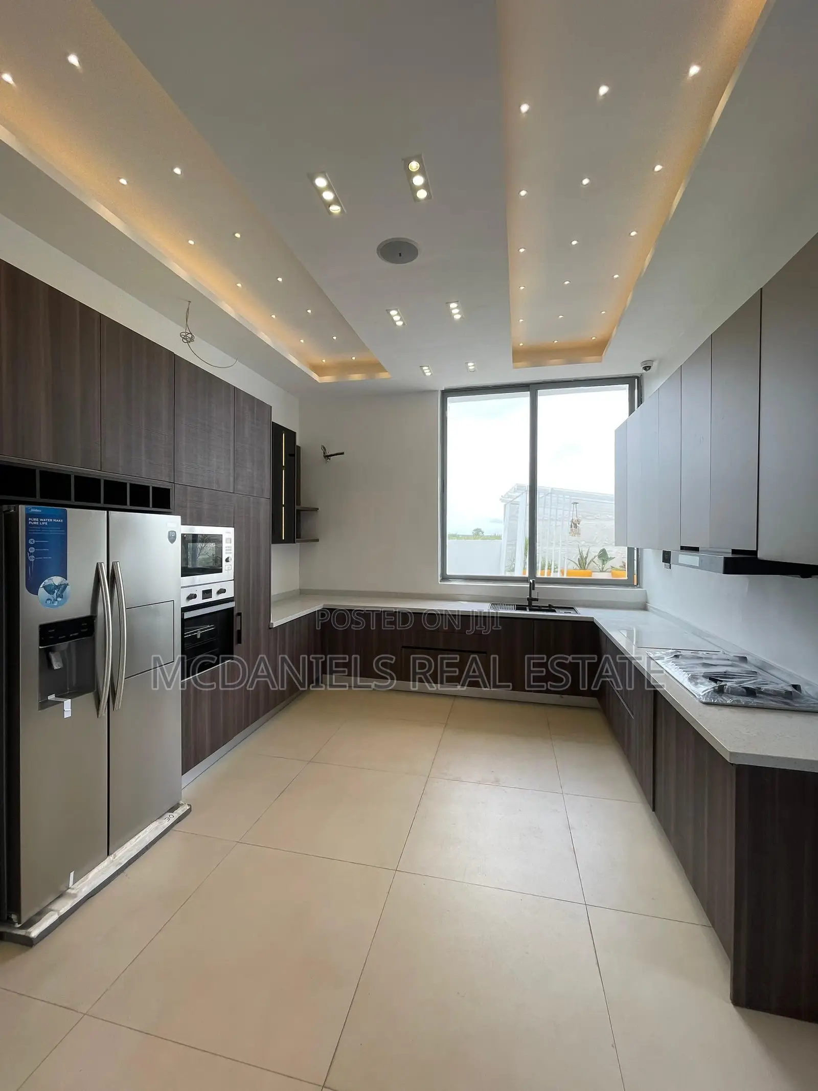 5bdrm Duplex in Osapa london for sale in Osapa london