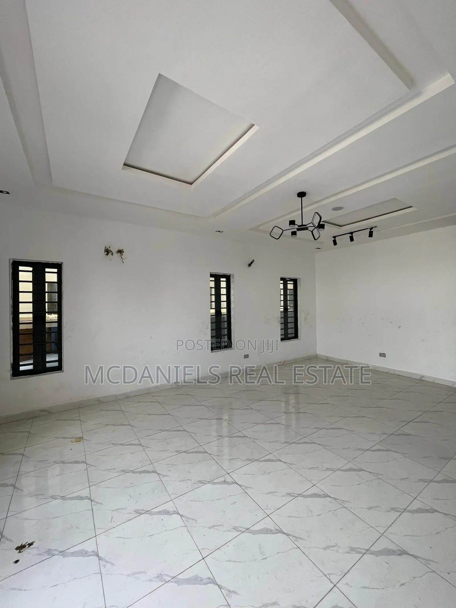 4bdrm Duplex in Ikota for sale in Ikota
