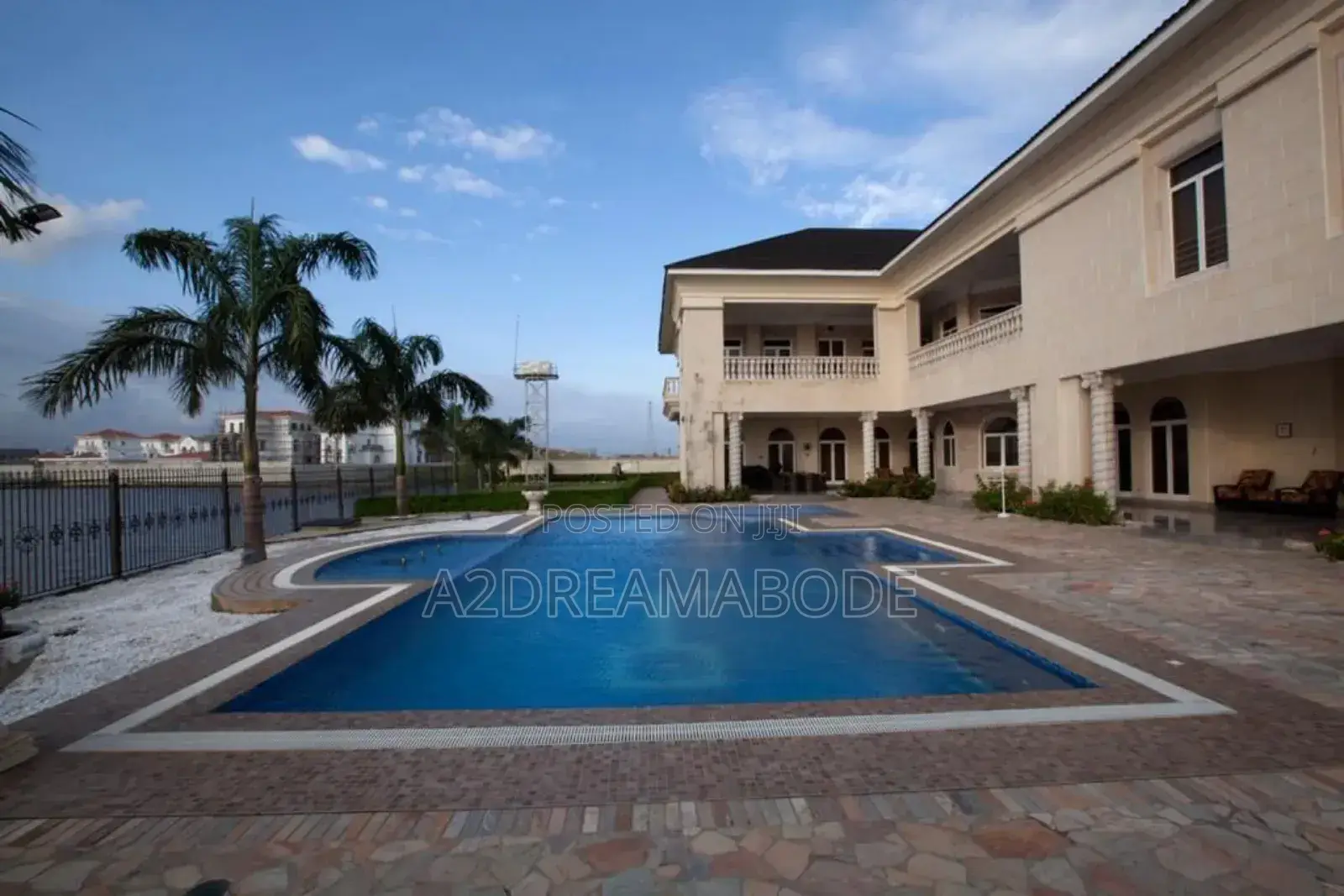 7bdrm Mansion in Banana Island, Ikoyi for sale in Ikoyi
