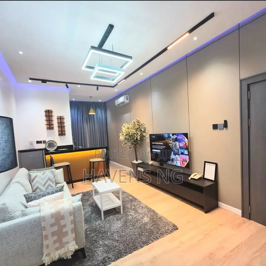 Luxurious Smart 1-Bedroom Apartment for Short Stays in Jabi