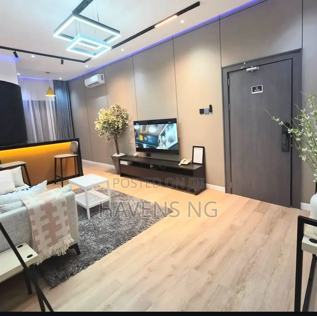 Luxurious Smart 1-Bedroom Apartment for Short Stays in Jabi