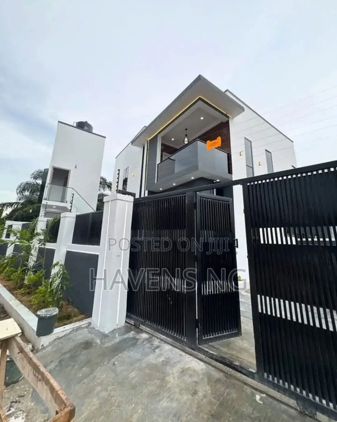 4bdrm Duplex in Eliozu for sale in Eliozu