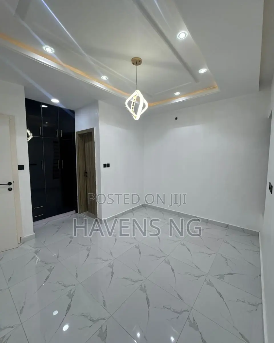 4bdrm Duplex in Eliozu for sale in Eliozu