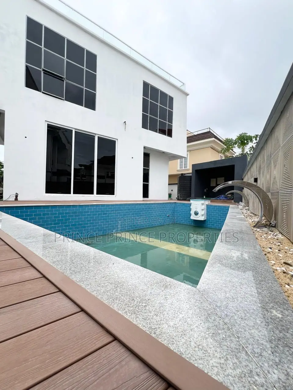 Furnished 5bdrm Duplex in Lekki for sale in Lekki