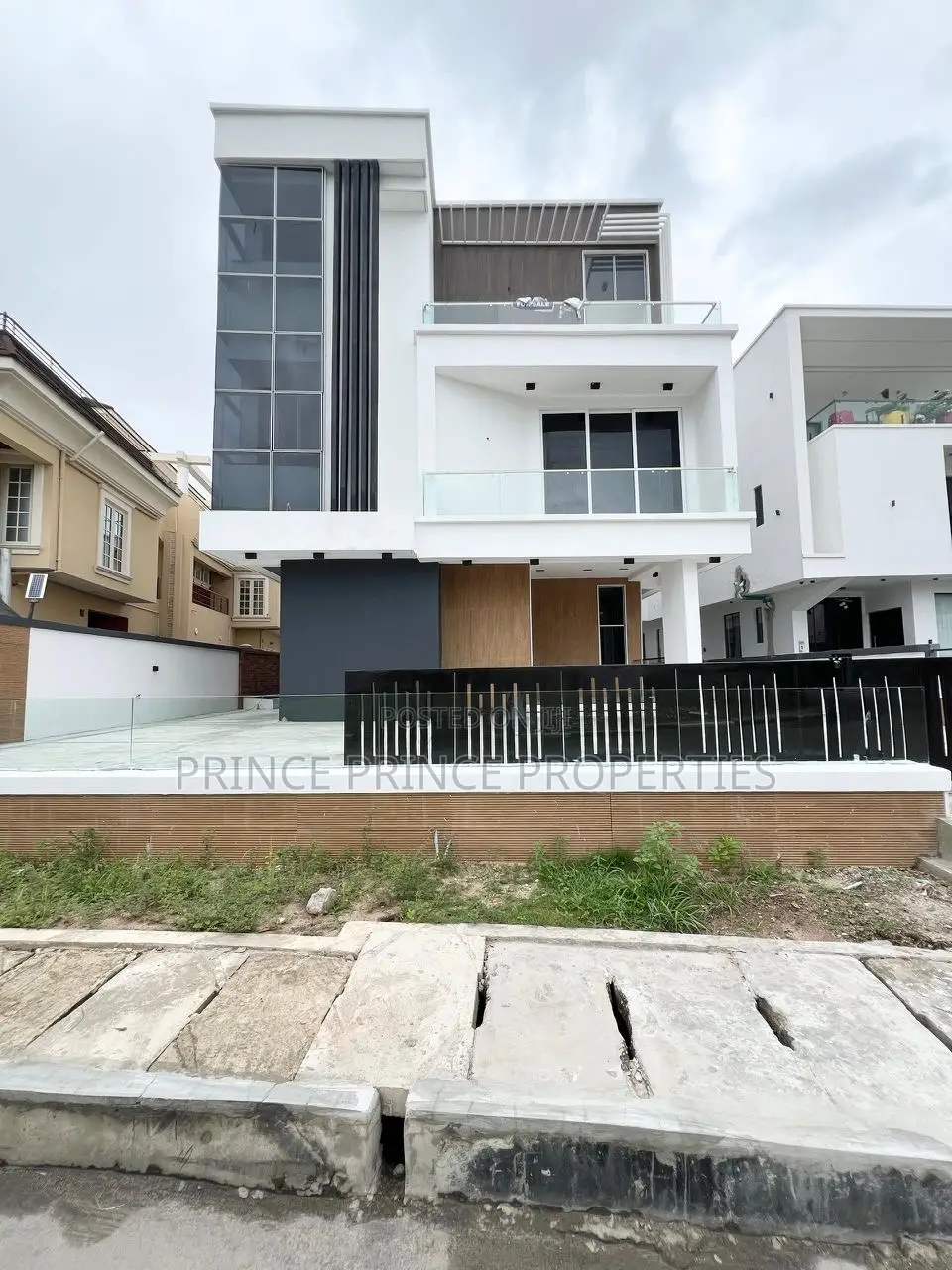 Furnished 5bdrm Duplex in Lekki for sale in Lekki