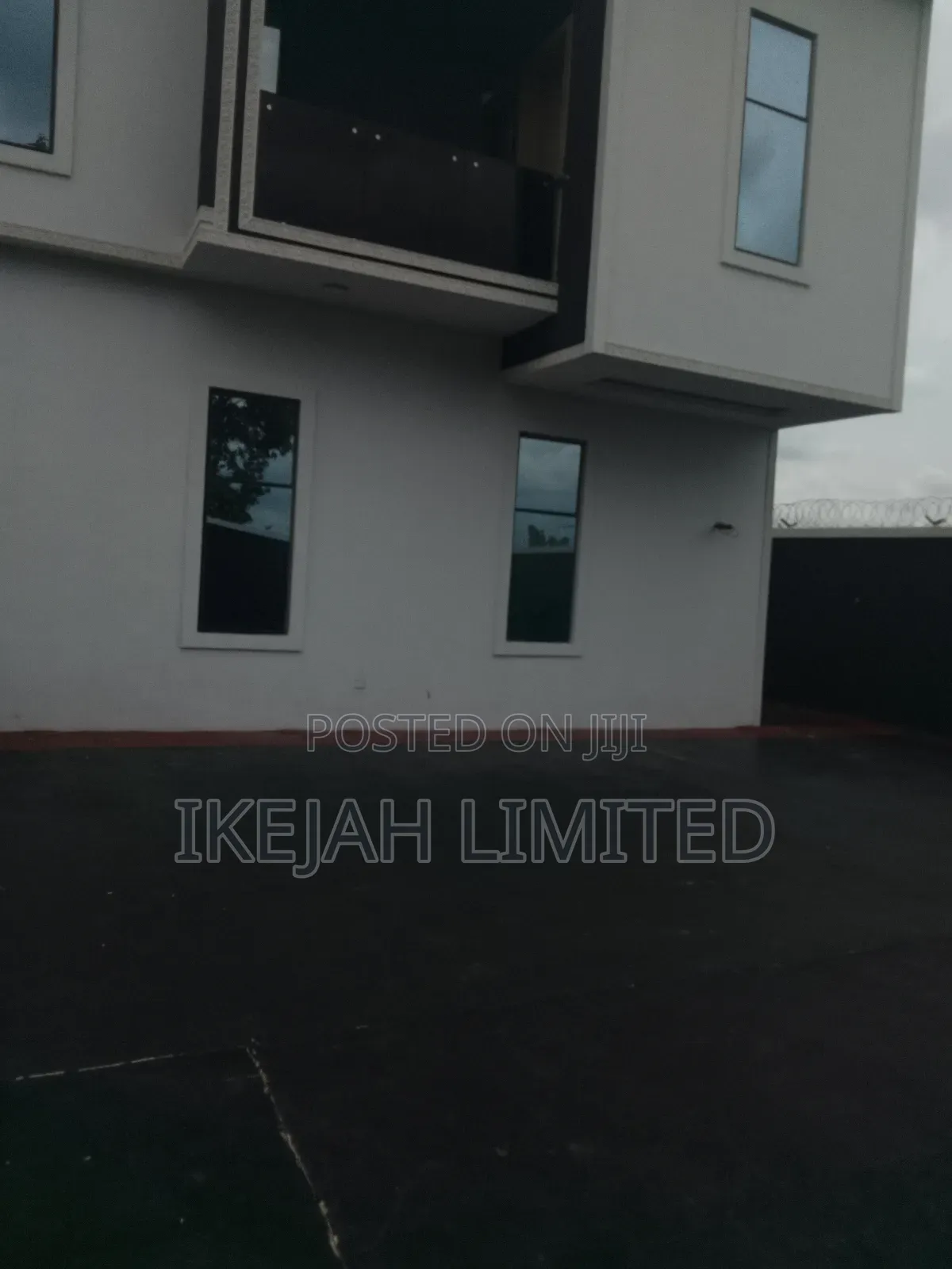 3bdrm Apartment in Omole Phase 1 Gra for sale in Omole Phase 1