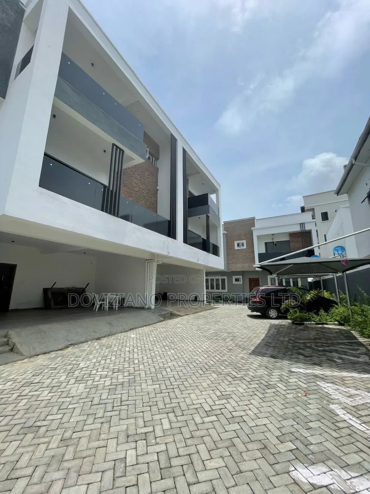 4bdrm Duplex in Ajah for sale in Ajah
