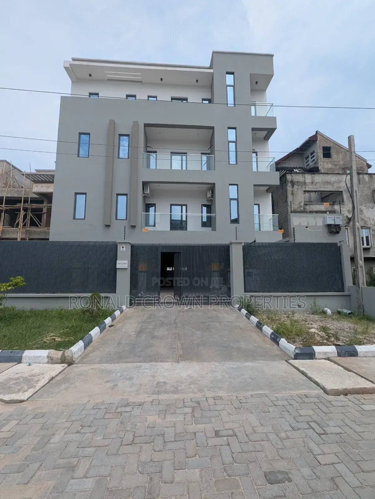 2bdrm Apartment in Lekki Phase 1 for sale in Lekki Phase 1