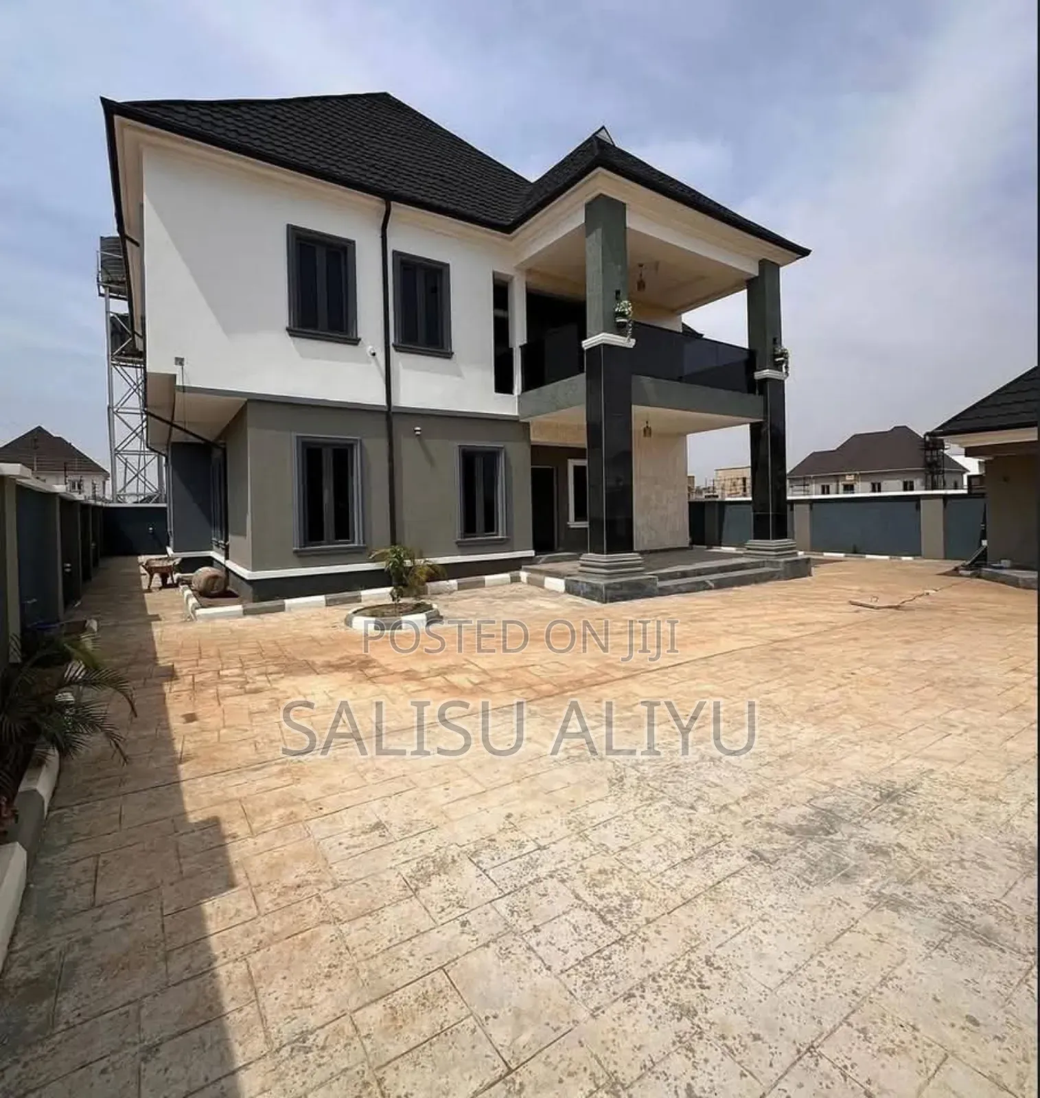 4bdrm Duplex in Life Camp for sale in Life Camp