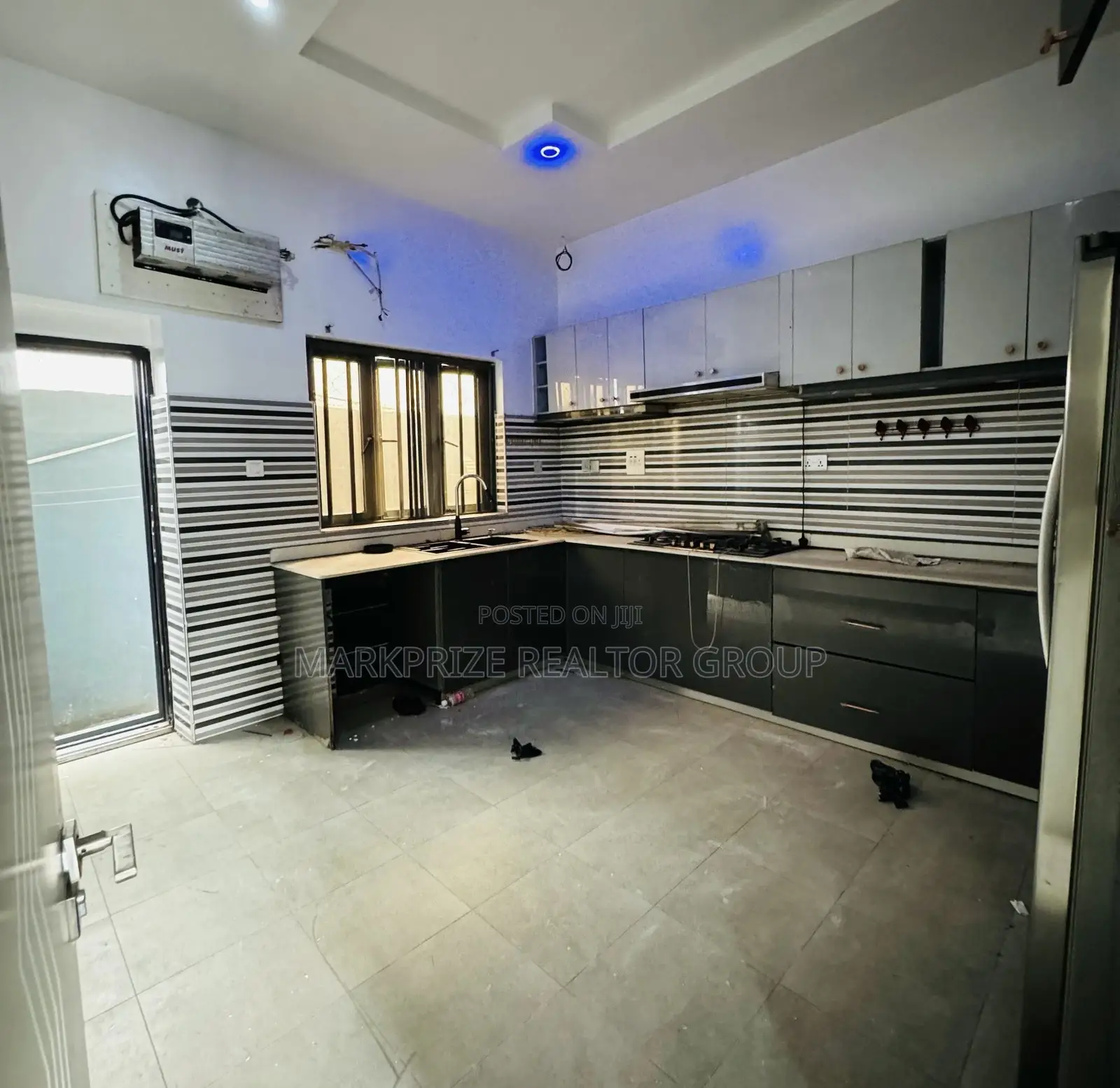 4bdrm Duplex in Gbadaga Phase 1, Gbagada for sale in Gbagada