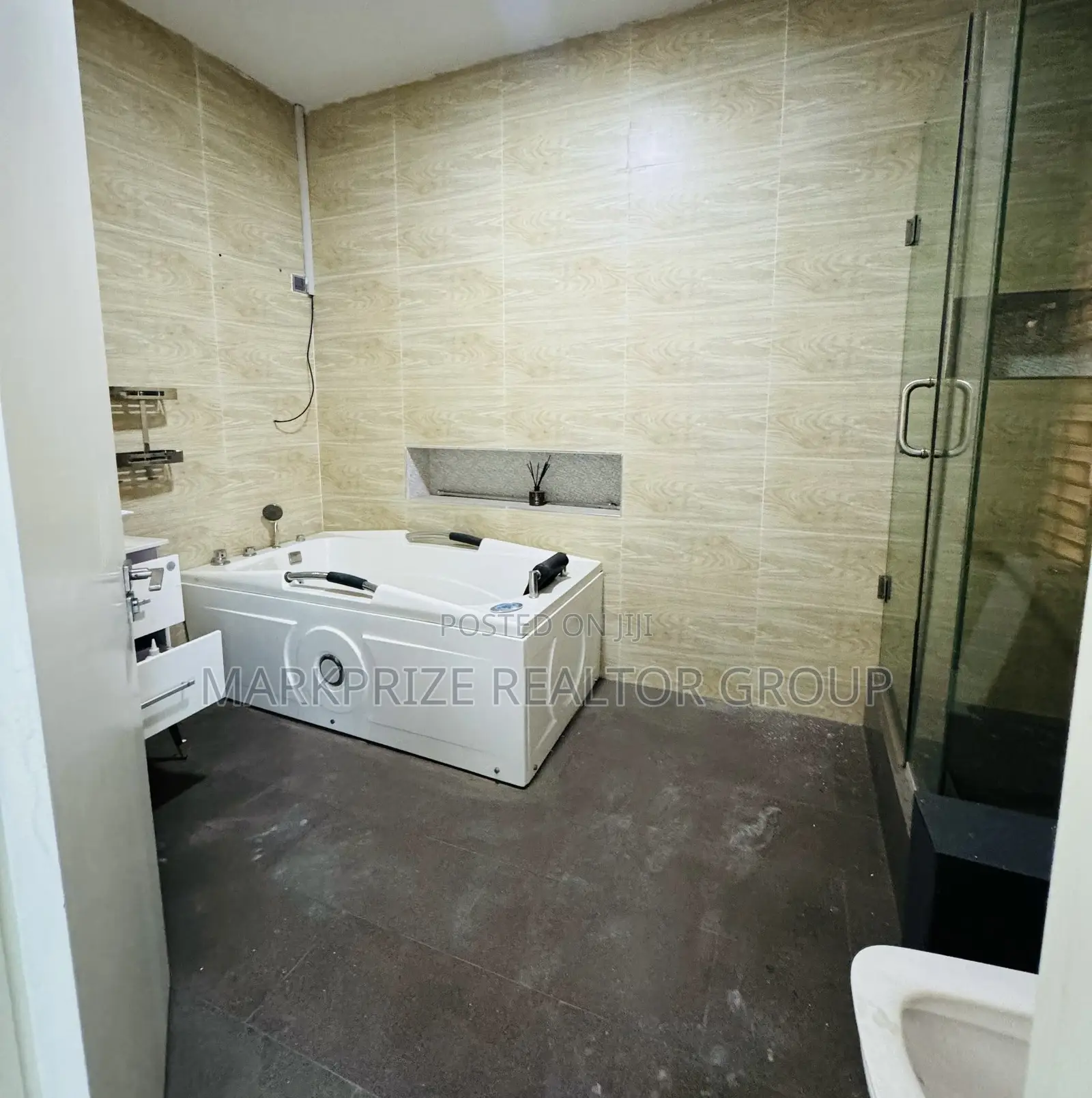 4bdrm Duplex in Gbadaga Phase 1, Gbagada for sale in Gbagada