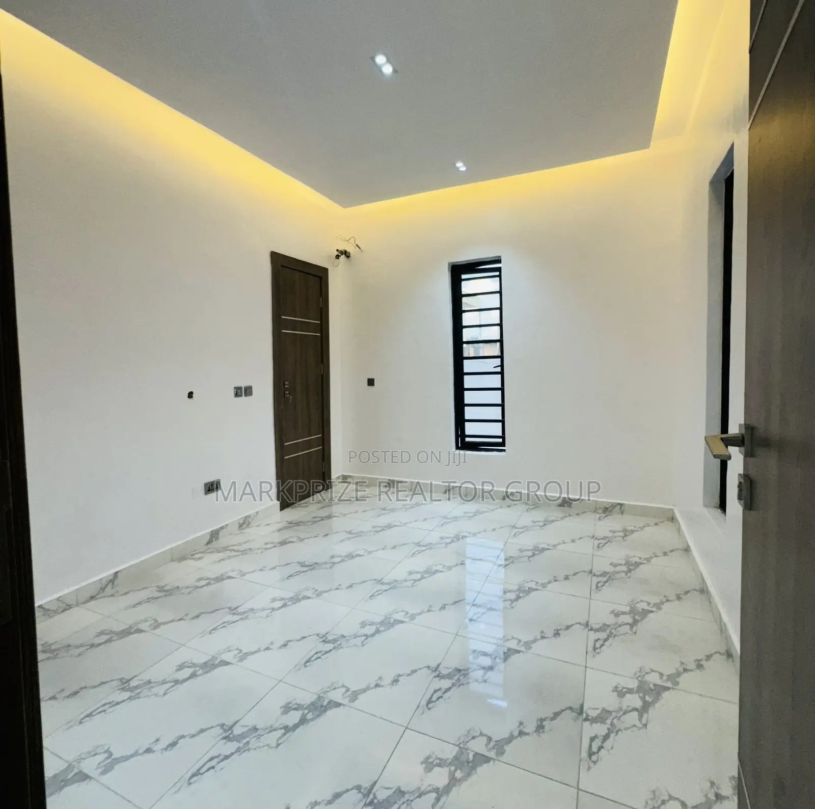 4bdrm Duplex in Adeniyi Jones Lagos for sale in Adeniyi Jones
