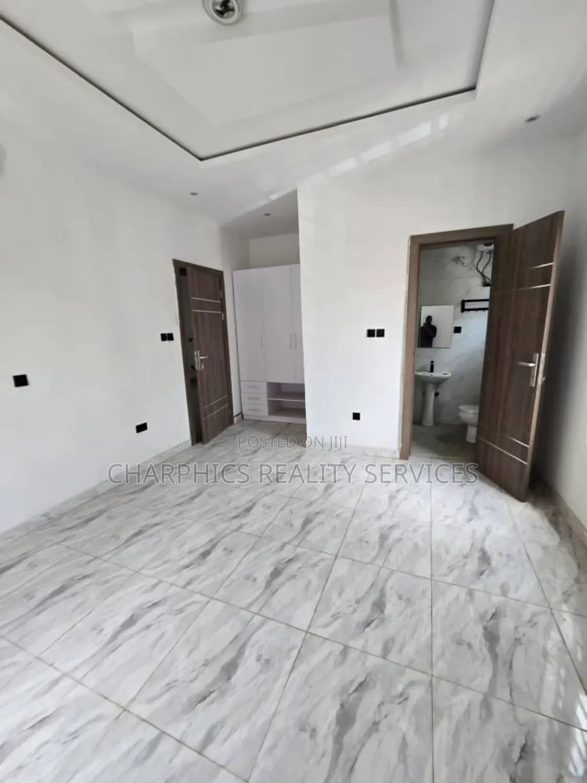5bdrm Duplex in Magodo for sale in Magodo