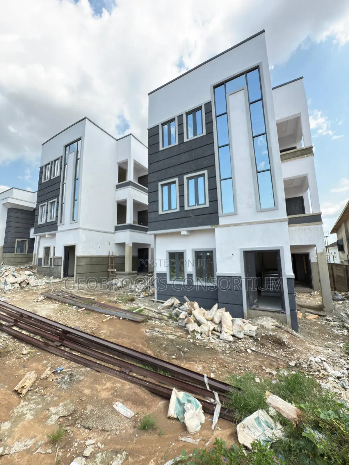 5bdrm Duplex in Kolapo Ishola Gra, Akobo for sale in Akobo