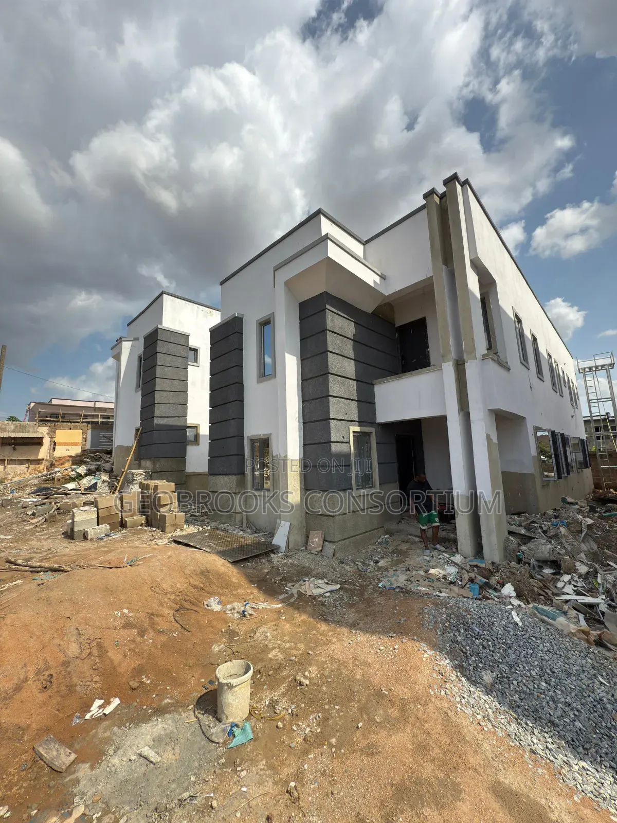 5bdrm Duplex in Kolapo Ishola Gra, Akobo for sale in Akobo