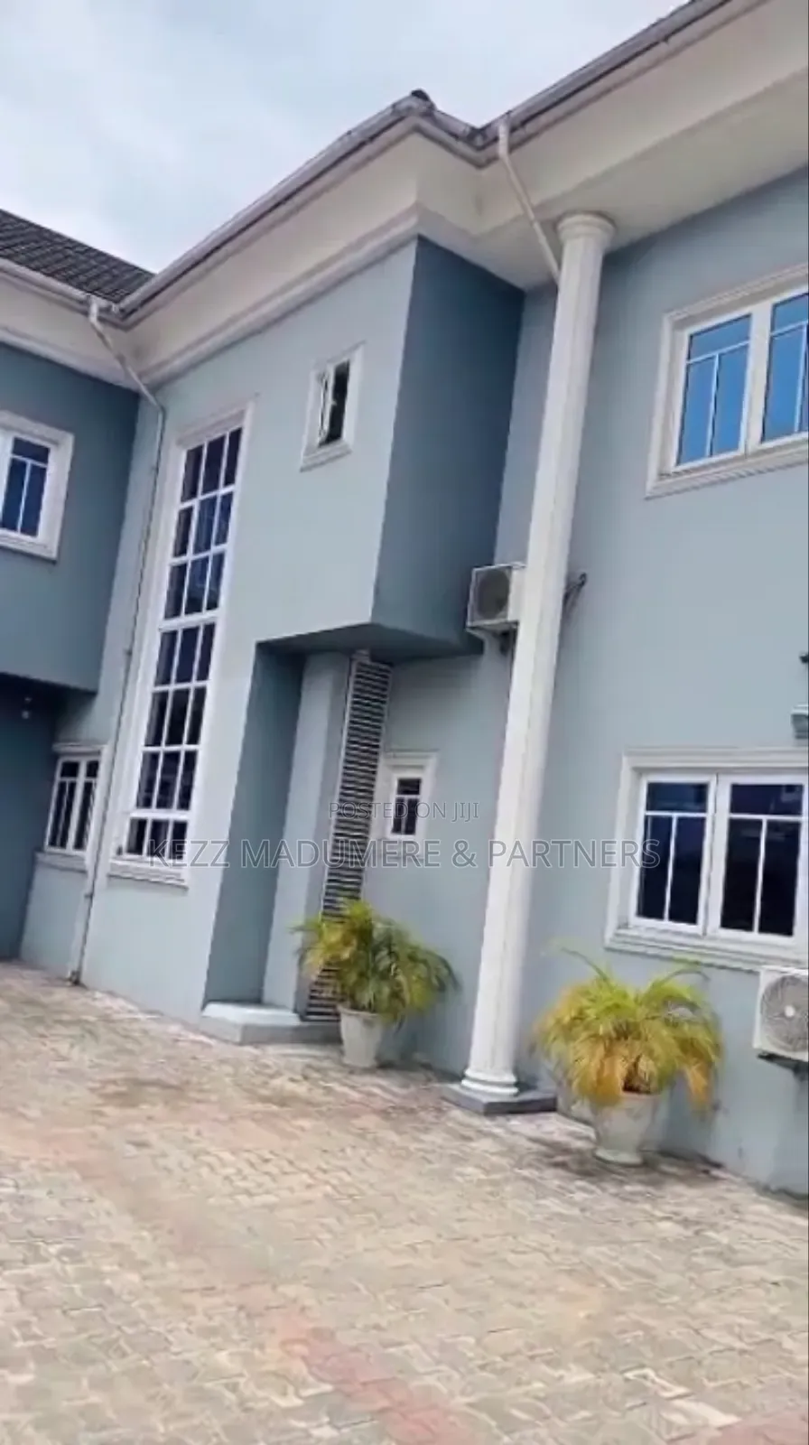 6bdrm Duplex in Gated Estate Dr for sale in Port-Harcourt