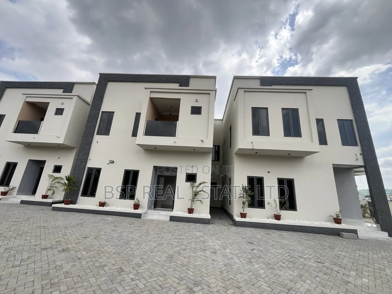 5bdrm Townhouse/Terrace in Kado for Sale in Kado