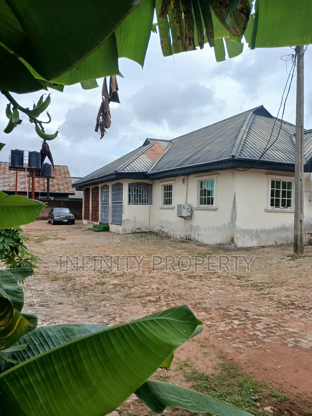 3bdrm Block of Flats in Pz, Benin City for sale in Benin City