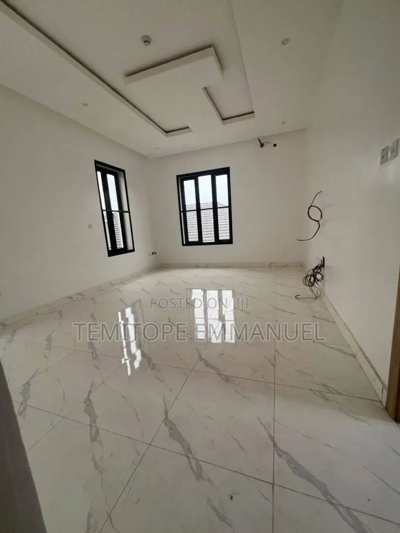 Furnished 5bdrm House in Admiralty Way, Lekki Phase 1 for rent in Lekki Phase 1