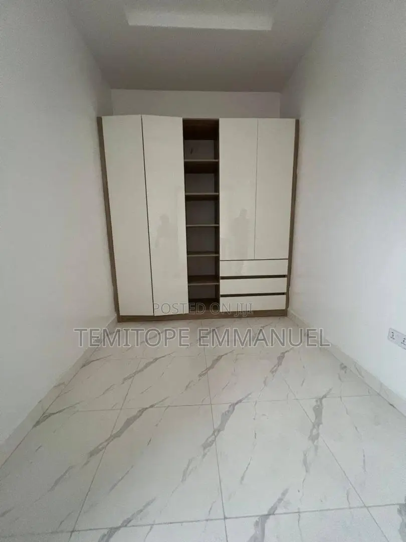 Furnished 5bdrm House in Admiralty Way, Lekki Phase 1 for rent in Lekki Phase 1
