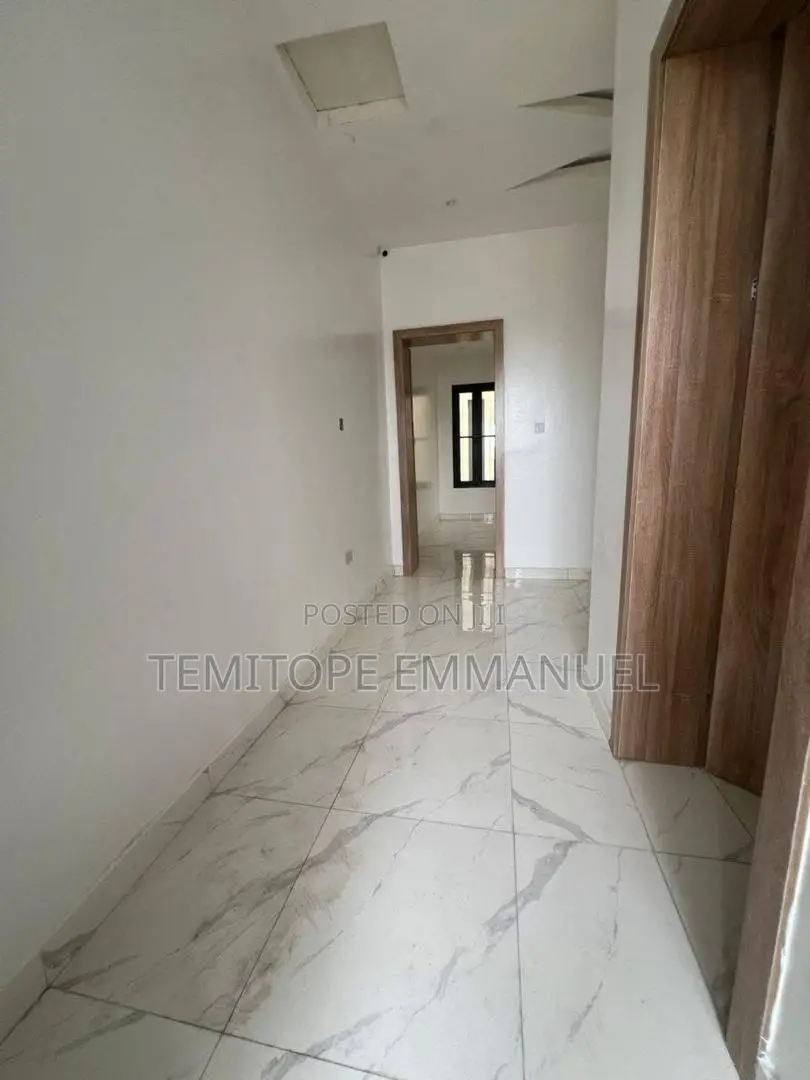 Furnished 5bdrm House in Admiralty Way, Lekki Phase 1 for rent in Lekki Phase 1