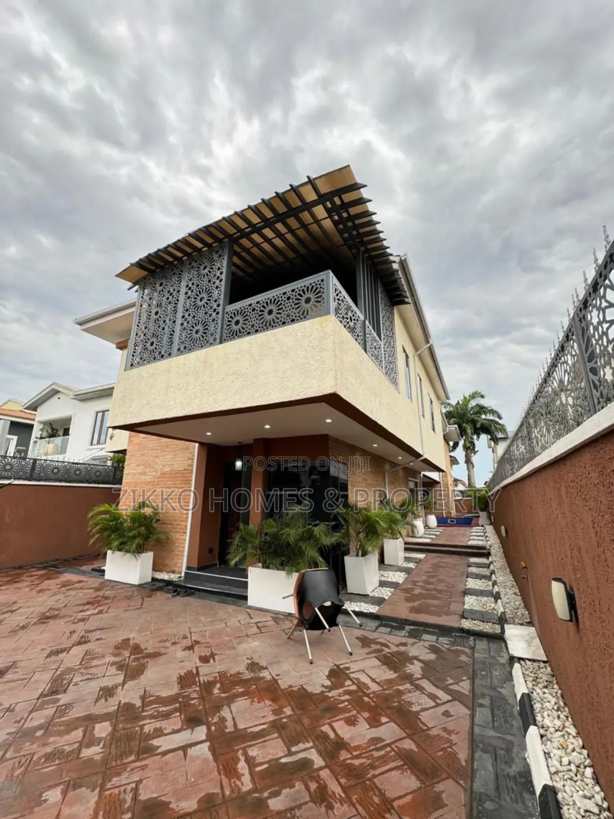 5bdrm Duplex in Lekki for sale in Lekki Phase 1