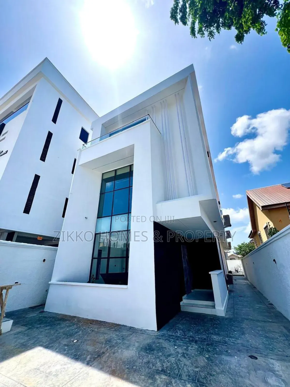 4bdrm Duplex in Lekki for sale in Lekki Phase 1