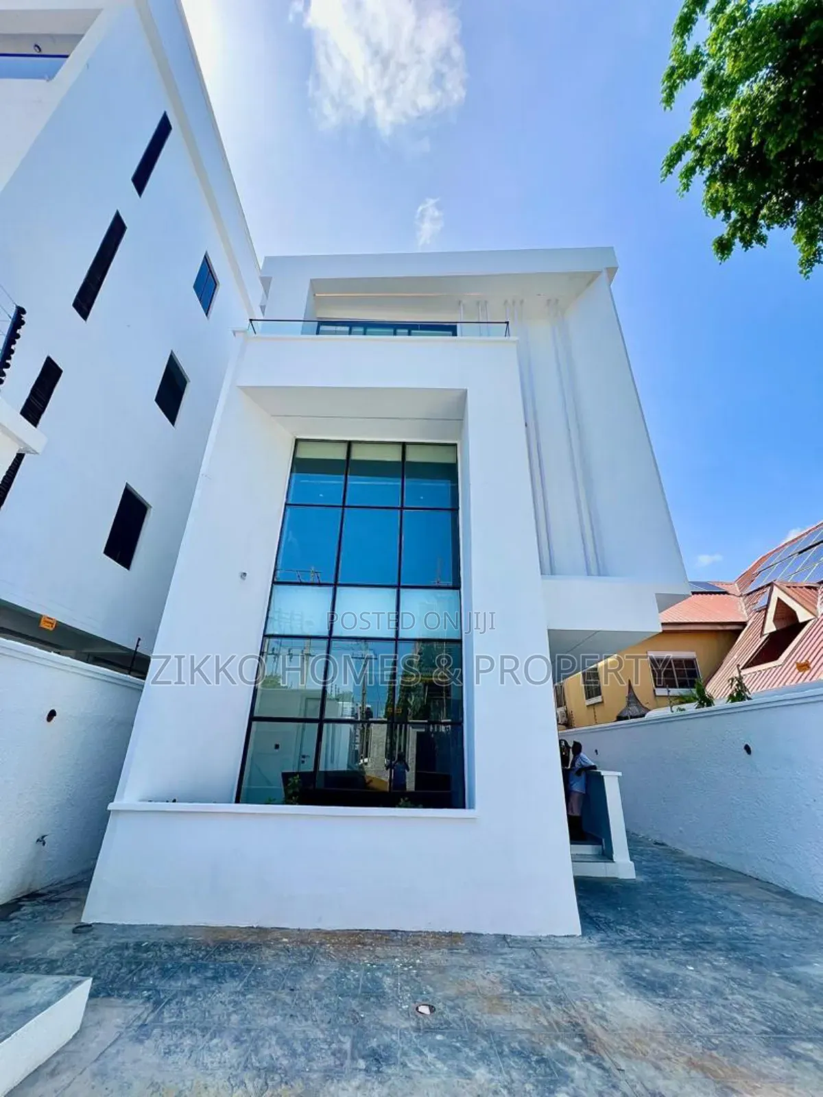 4bdrm Duplex in Lekki for sale in Lekki Phase 1