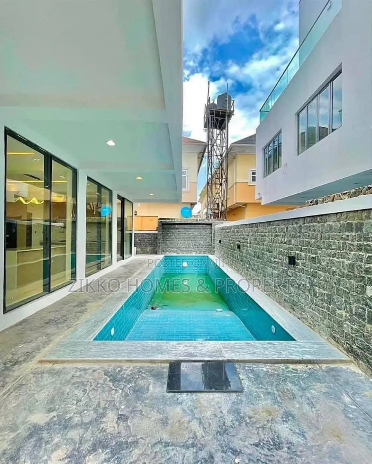 6bdrm Duplex in Lekki for sale in Lekki Phase 1
