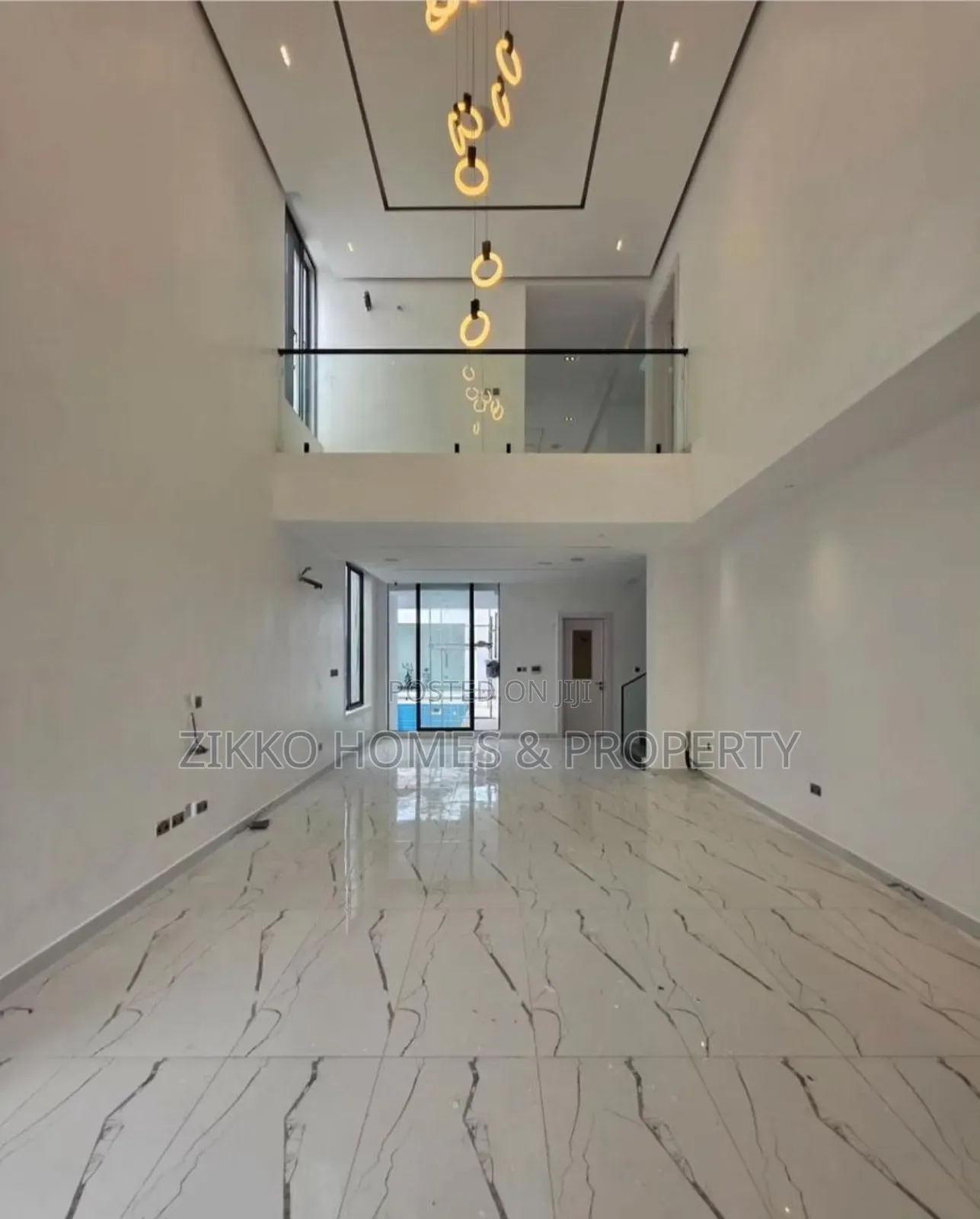 5bdrm Duplex in Lekki for sale in Lekki Phase 1