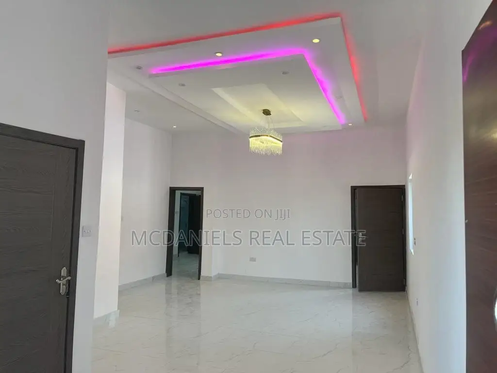 4bdrm Duplex in Sangotedo for sale in Sangotedo